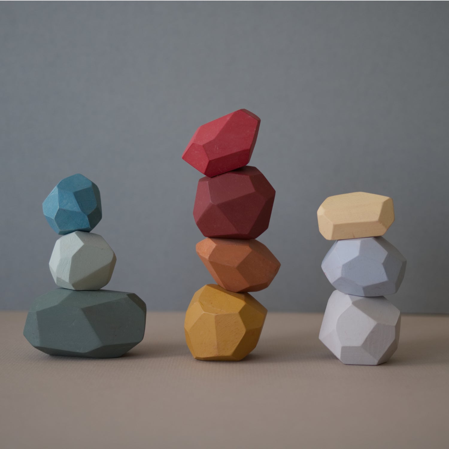 Balancing stones - Earthy colours - Happy Little Folks