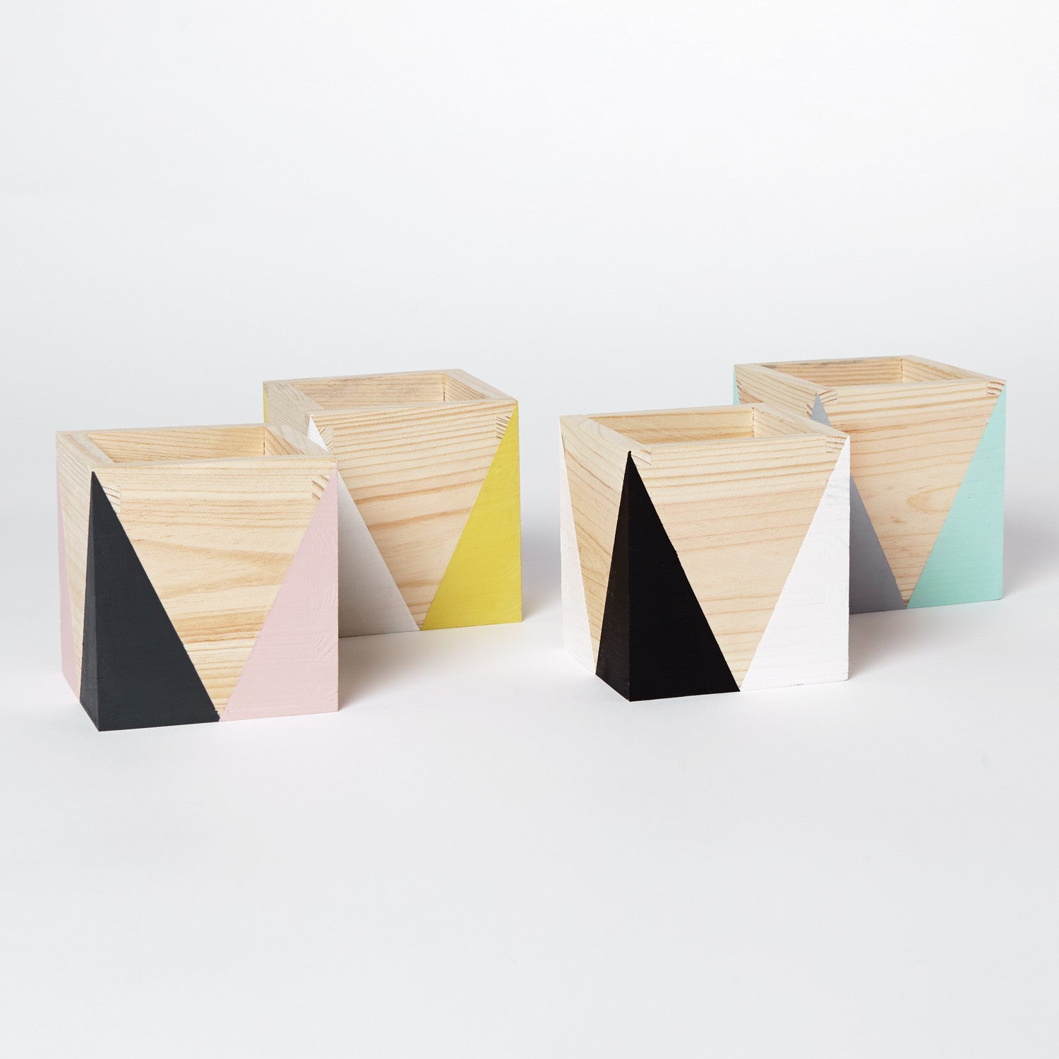 Geometric wooden pot - Happy Little Folks