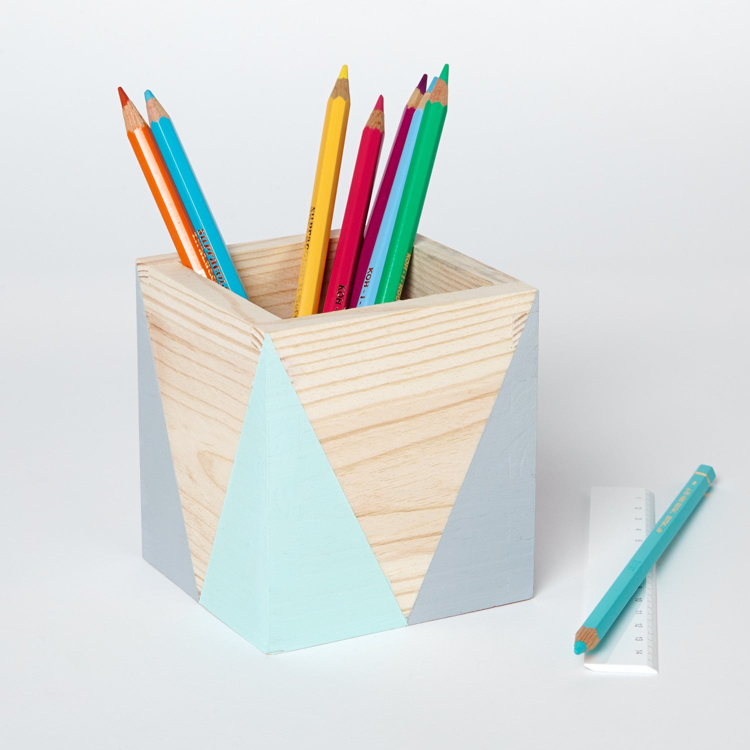 Geometric wooden pot - Happy Little Folks