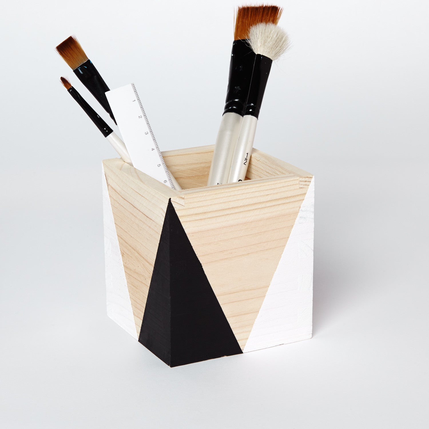 Geometric wooden pot - Happy Little Folks