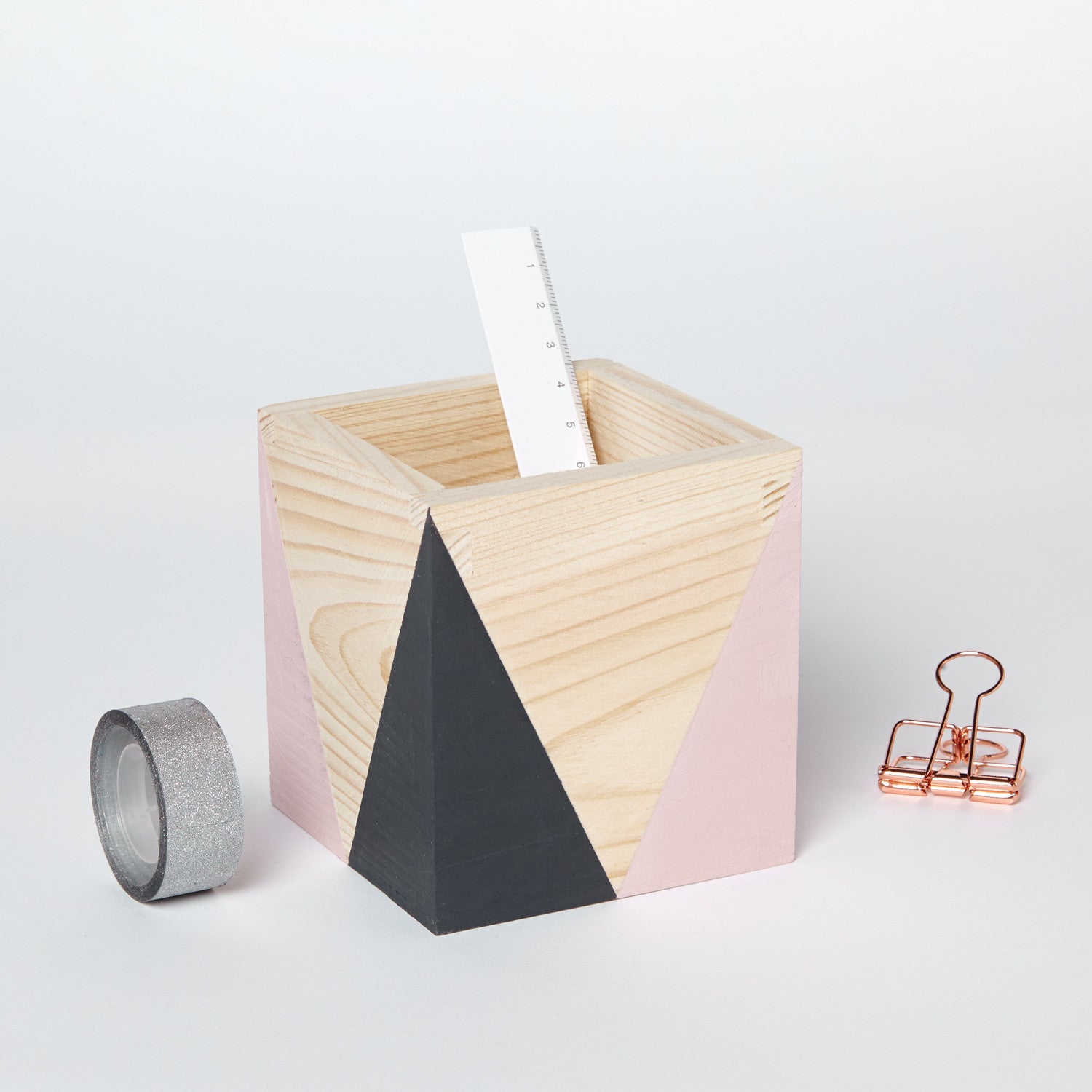 Geometric wooden pot - Happy Little Folks