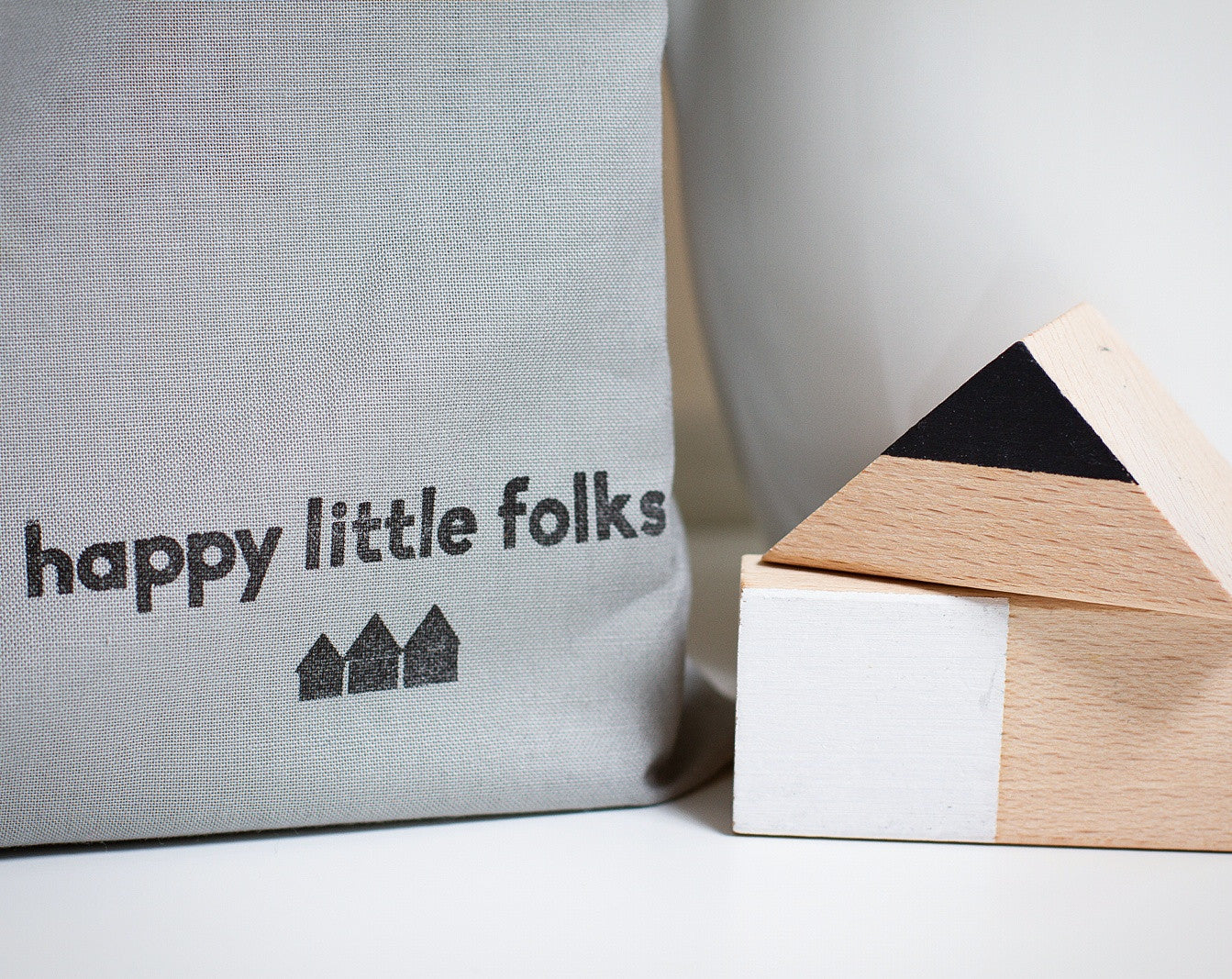 Wooden building blocks - Monochrome - Happy Little Folks
