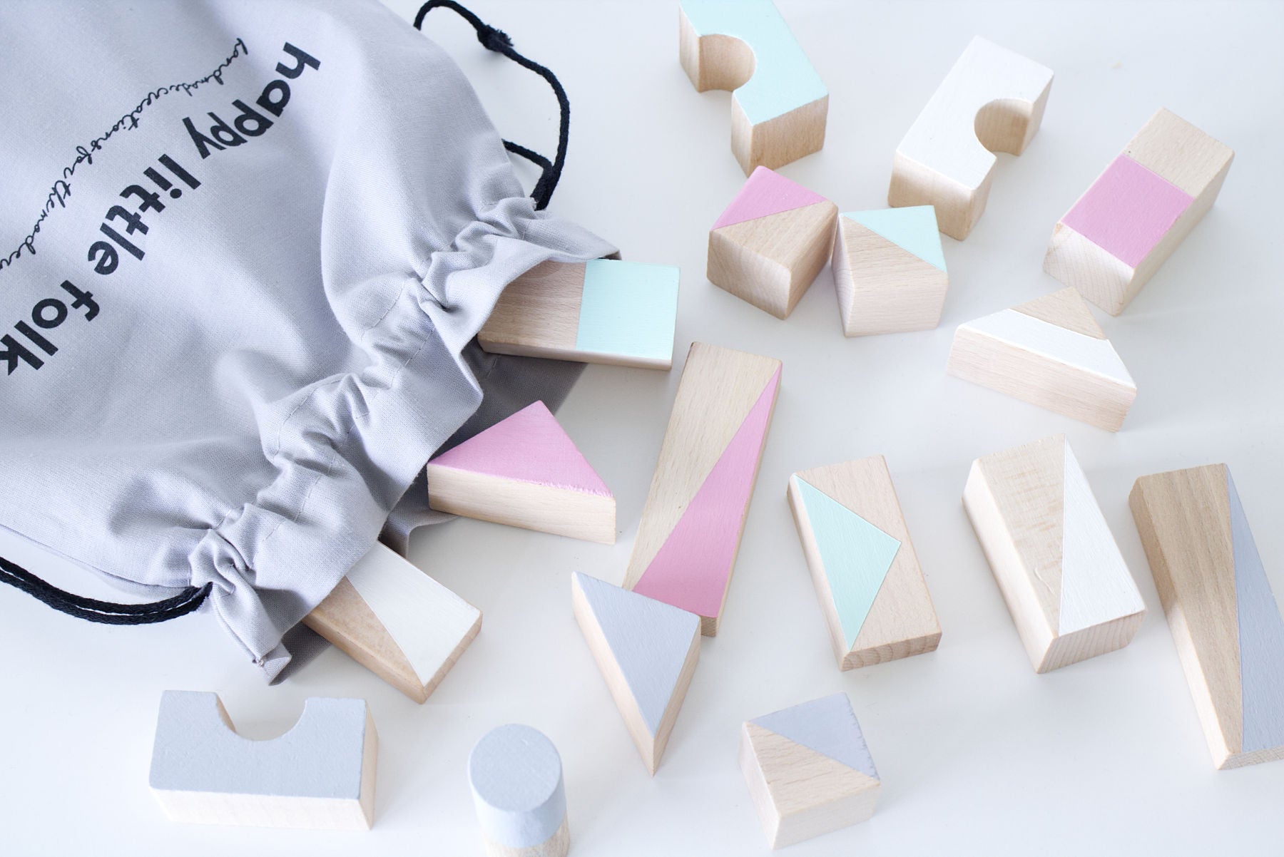 Wooden building blocks - Spring colours - Happy Little Folks