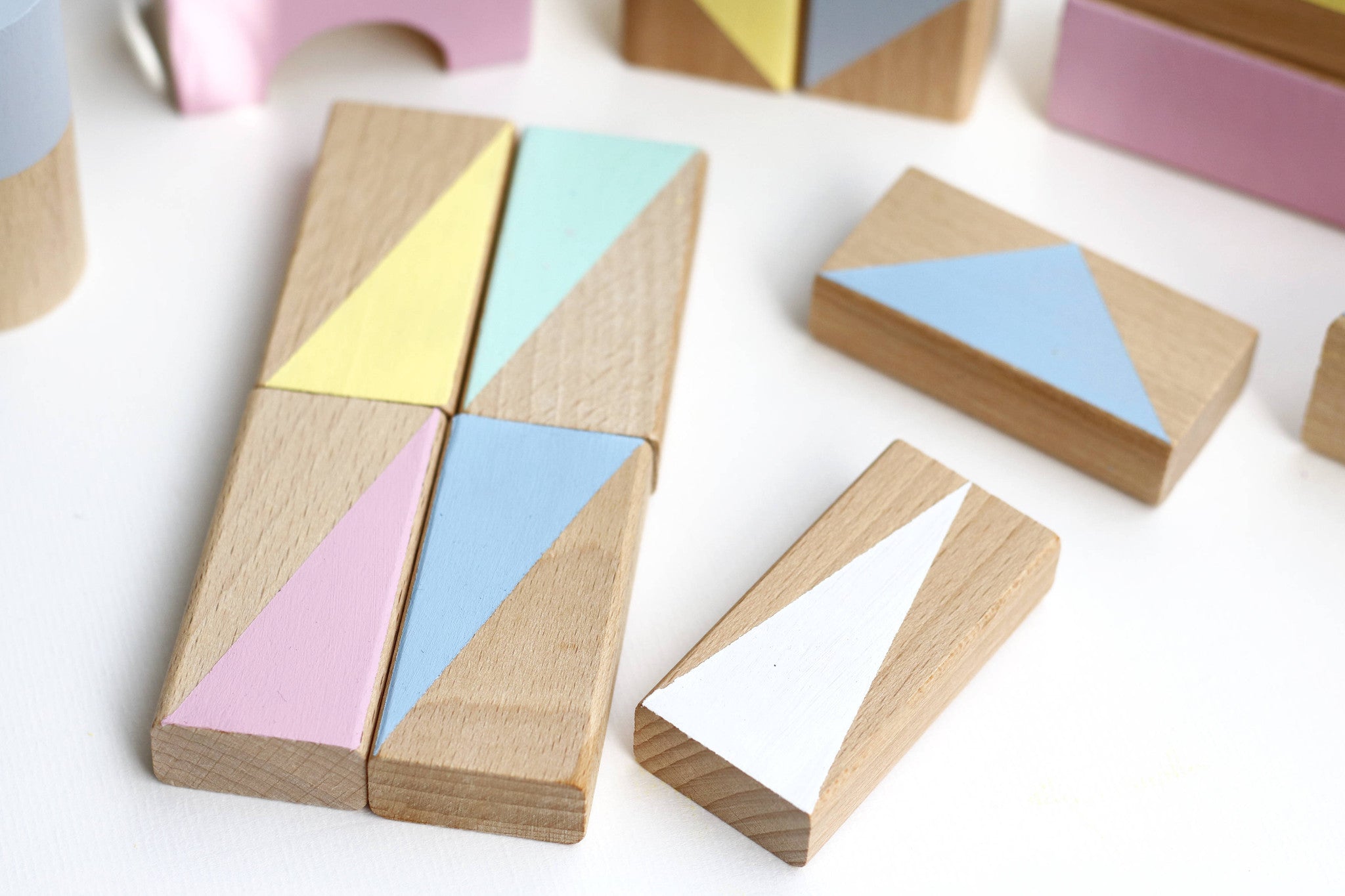 Wooden building blocks - Summer colours - Happy Little Folks