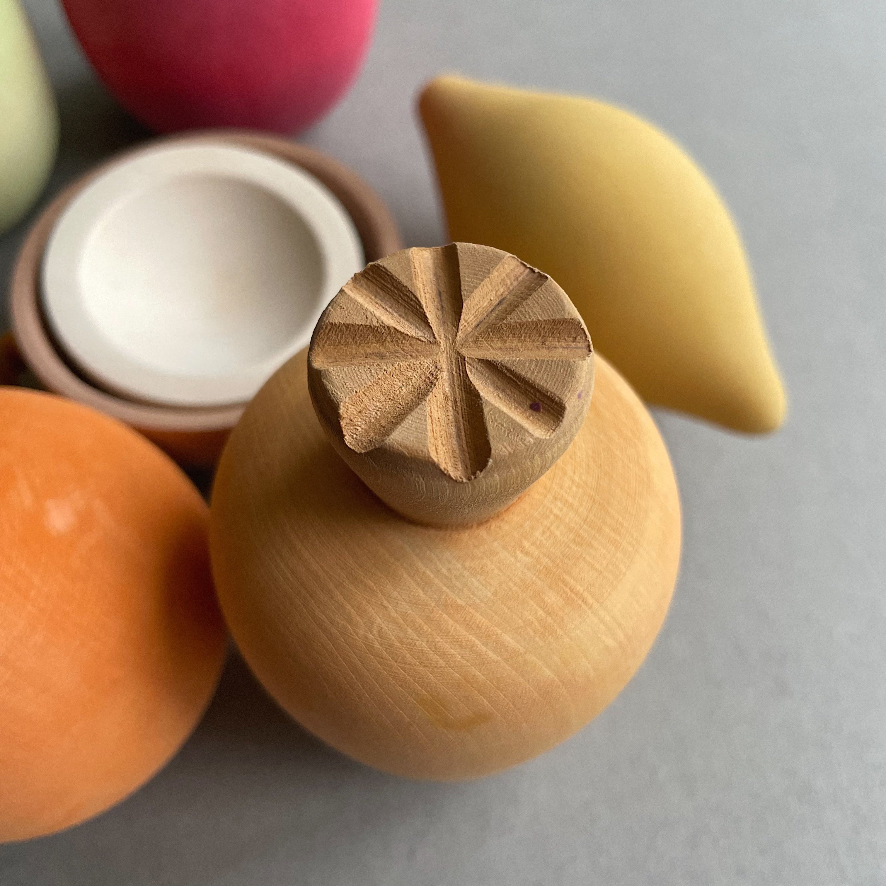 Wooden store fruit set